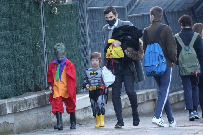 Iker Casillas con sus hijos