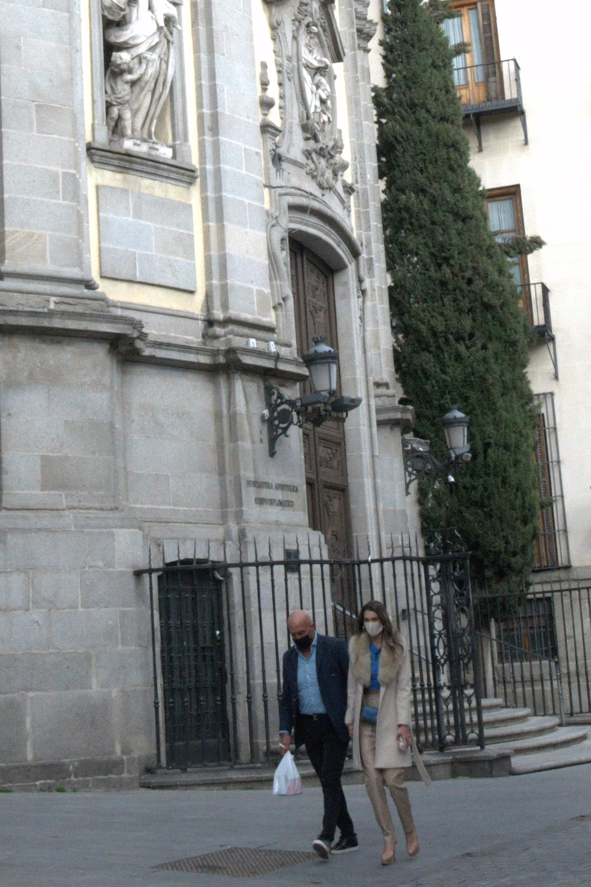 Kiko y Marta han visitado la Basílica de San Miguel
