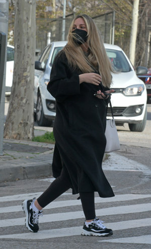 Edurne de paseo por las calles de la capital