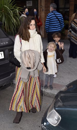 Alessandro Lequio y María Palacios disfrutan de una comida familiar siempre con el recuerdo de Aless Lequio