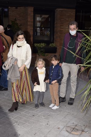 Alessandro Lequio y María Palacios disfrutan de una comida familiar siempre con el recuerdo de Aless Lequio