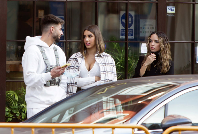 Marina, Lucía e Isaac comieron en un conocido restaurante