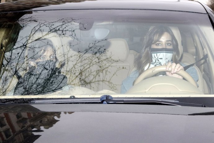 Sara abandonó el restaurante con Isabel Jiménez