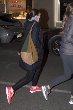 Tana, muy deportiva por el centro de la capital