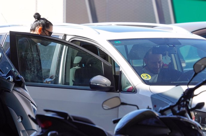 Rosa con su novio, Iñaki García