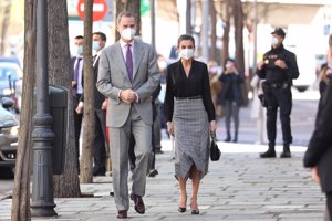 Los Reyes, a su llegada a la Fábrica de Tapices