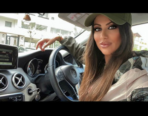 La artista tiene 43 años y está separada