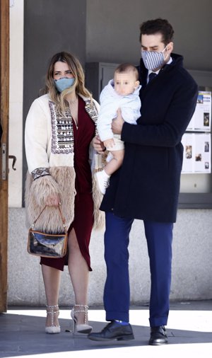 Naele Tablada y Adrián Chamorro con su hijo Oliver