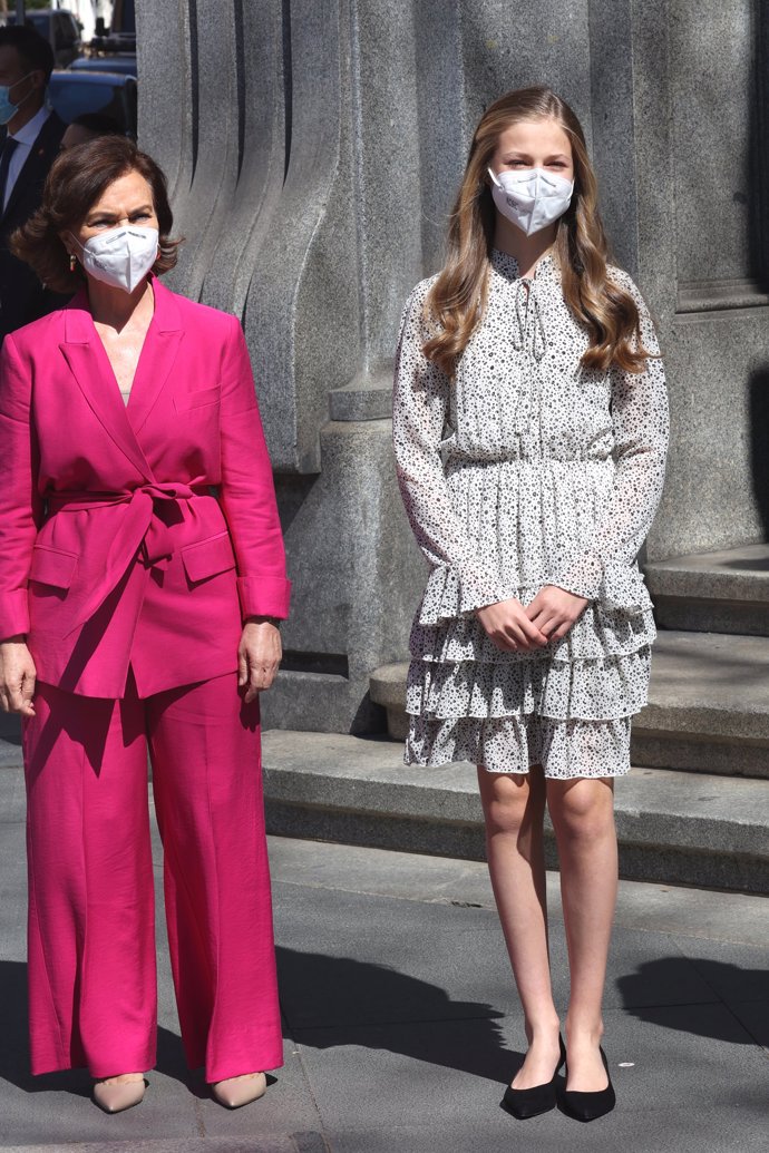 Leonor y Calmen Calvo