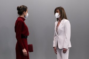 La Reina ha cautivado con su elegancia