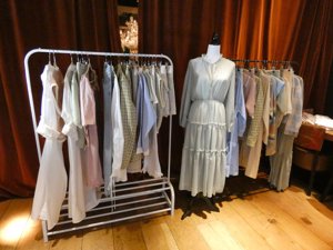 Alguna de las prendas de la nueva colección de Carolina Monje