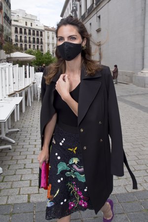 La actriz, bellísima con su acertado y elegante outfit