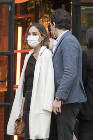 Tamara Falco e Iñigo Onieva  disfrutaron de una velada con amigos en un conocido restaurante de la capital