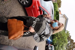 La peluquera se encuentra 