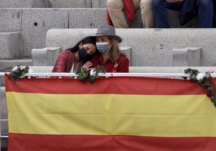 La Infanta Elena, muy cómplice con Victoria Federica