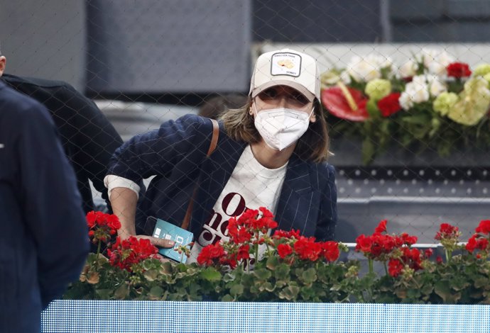 Tamara, con una de las gorras diseñadas por Ana Boyer y Fernando Verdasco