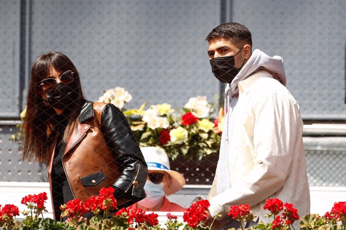 Hiba Abouk y Aschraf Hakimi, a su llegada a la Caja Mágica