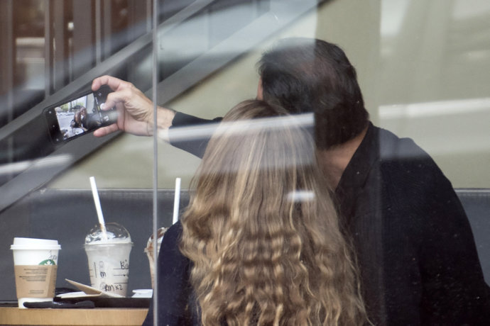 Enrique Ponce, muy cómplice con su hija Bianca