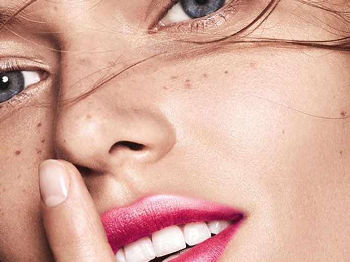 Perfecta este verano con la completa gama de Clarins 