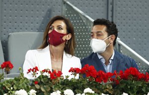 Nieves Álvarez, discreta y serena elegancia en el tenis