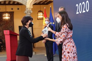 La Reina ha recuperado su vestido de flores de Hugo Boss