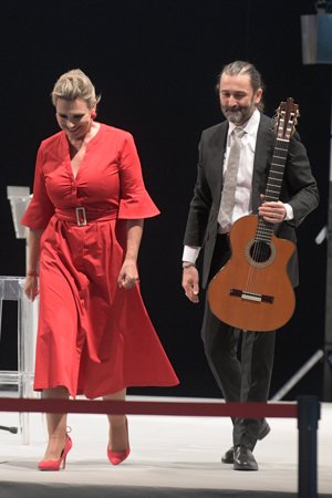 Ainhoa Arteta ha cantado en la inauguración de Fitur