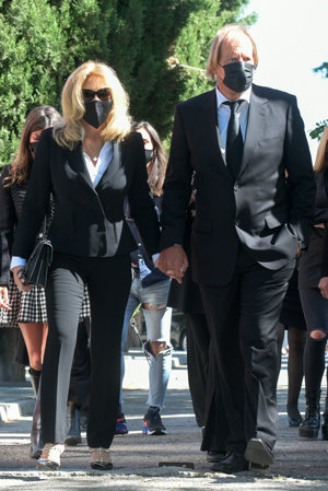 Norma ha estado arropada por su novio, Matthias Kunh