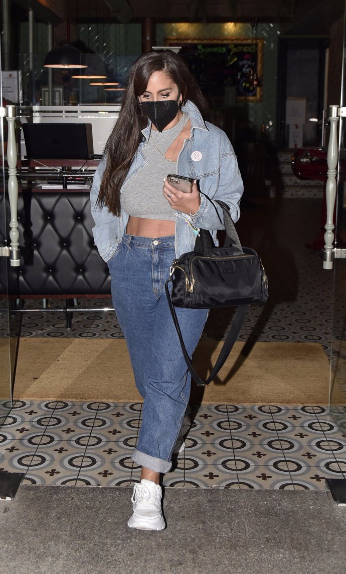 Anabel Pantoja, muy seria