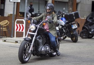 La mexicana, a lomos de su moto de gran cilindrada