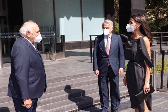 La Reina Letizia ha enamorado con su nuevo vestido de Ulises Mérida