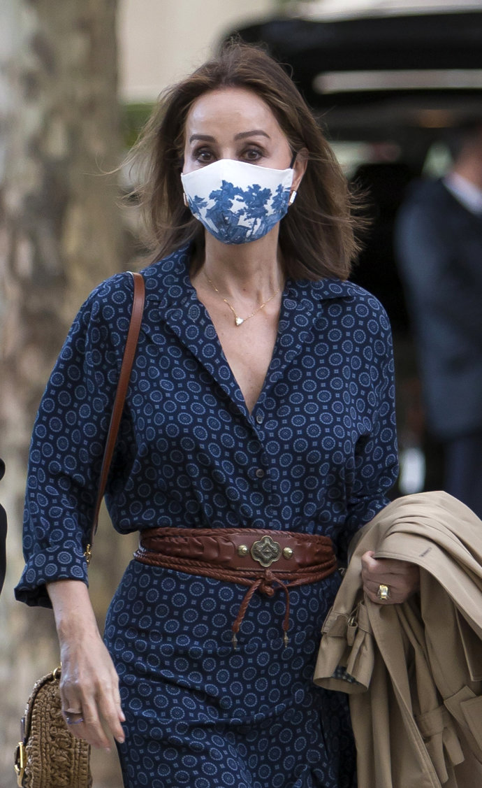 Isabel Preysler, elegantísima