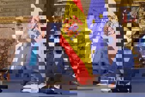 La Reina ha recuperado su vestido de mariposas de Bottega Veneta