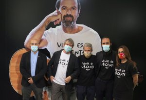 Presentación de 'La camiseta de Pau', a beneficio de la Fundación Cris contra el cáncer