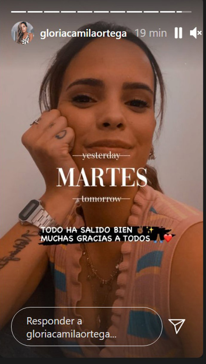 Gloria Camila, visiblemente aliviada tras la operación de su padre