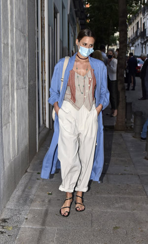 Claudia Osborne hizo gala de su elegancia innata con un look de lo más sofisticado