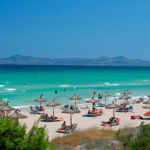 La playa de Muro cuenta con todas las comodidades para unas vacaciones de 10