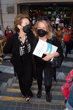 Las hermanas de Mila, destrozadas pero serenas