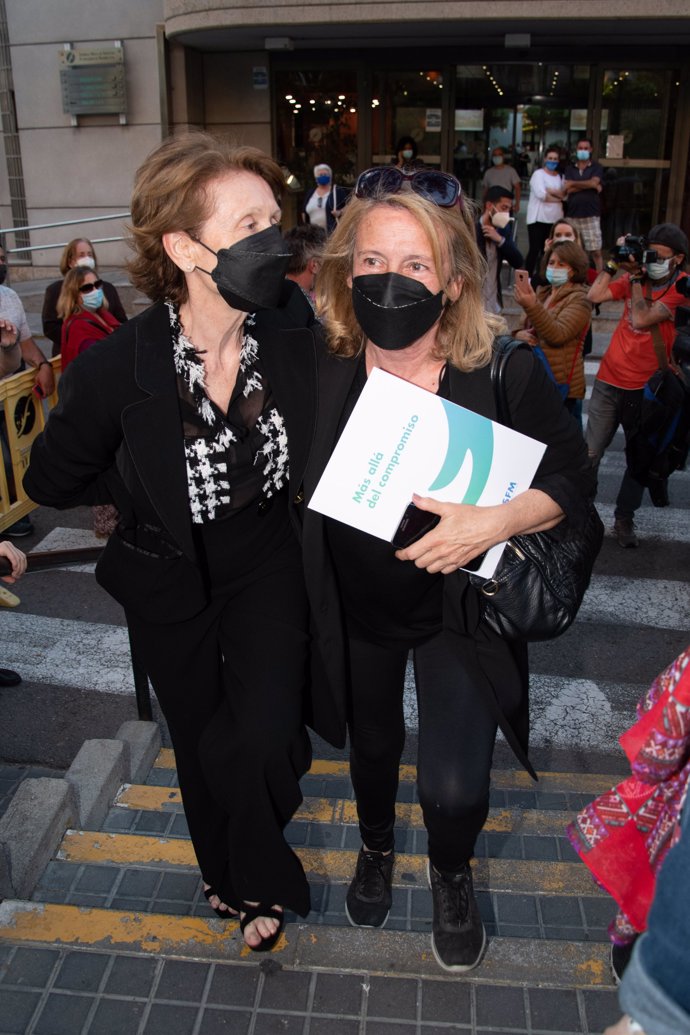 Conchi y Nani, hermanas de Mila Ximénez