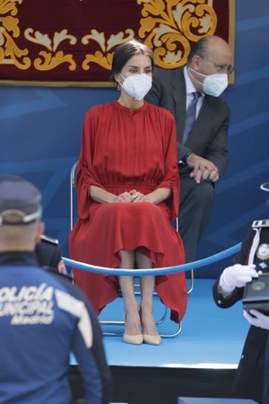 La Reina reivindica el rojo como su color favorito