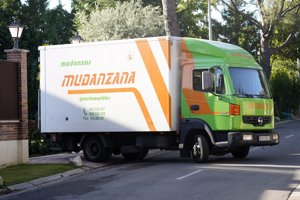 Ramón García está haciendo la mudanza de la que fue la casa familiar