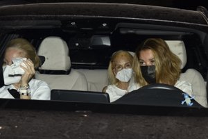 Amigas de Isabel Preysler arroparon a la socialité en este doloroso momento