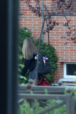 La Infanta Sofía ha entrado en el colegio intentando pasar desapercibida