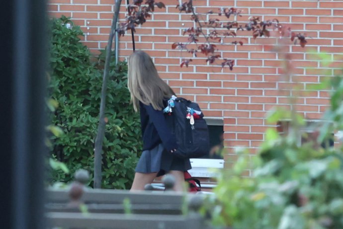 Sofía, a su entrada al centro escolar