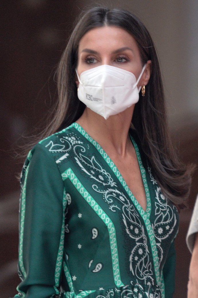 La Reina ha lucido por sexta vez uno de los modelos más versátiles de su vestidor