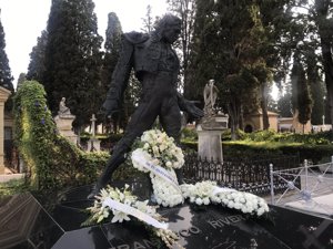 Isabel Pantoja remarca su condición de viuda de Paquirri en el aniversario de su muerte con este ramo