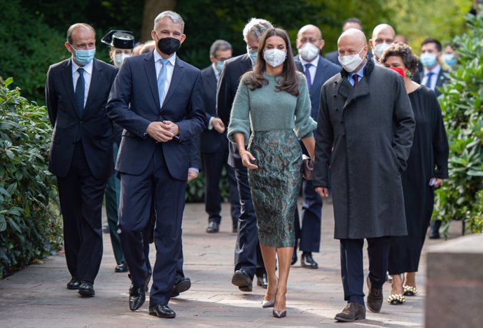 Doña Letizia, espectacular con un sofisticado look