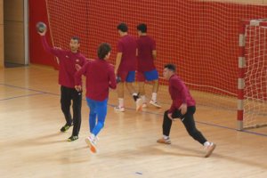 Pablo Urdangarín se gana un puesto poco a poco en el Barça B de balonmano