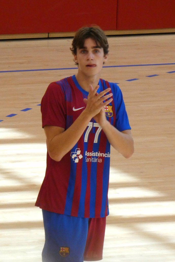 Pablo Urdangarín se consolida en la plantilla del Barça B