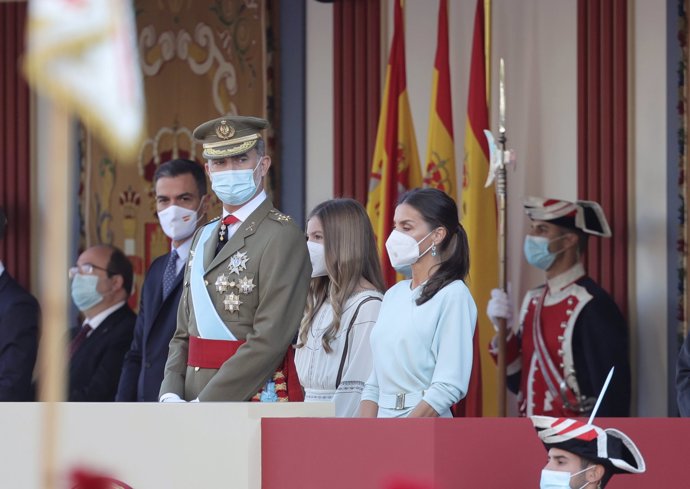 Los Reyes y la Infanta Sofía en la tribuna