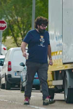 Tanto Paco como Manuel han supervisado personalmente la mudanza de su madre